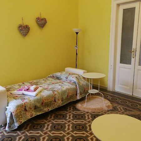 Appartamento Cuore Al Centro Di Taranto Dış mekan fotoğraf