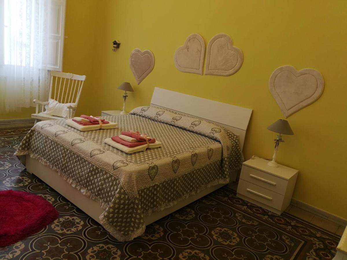Appartamento Cuore Al Centro Di Taranto Dış mekan fotoğraf